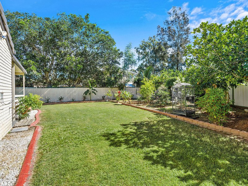 Photo - 1 Bangalow Street, Bridgeman Downs QLD 4035 - Image 16