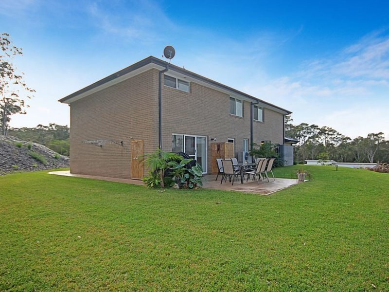 Photo - 1 Banksia Grove, Malua Bay NSW 2536 - Image 2