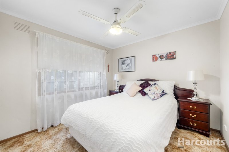 Photo - 1 Banksia Street, Newborough VIC 3825 - Image 9