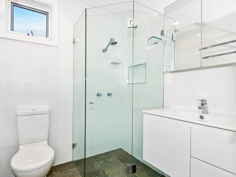 Photo - 1 Bareena Drive, Balgowlah Heights NSW 2093 - Image 7