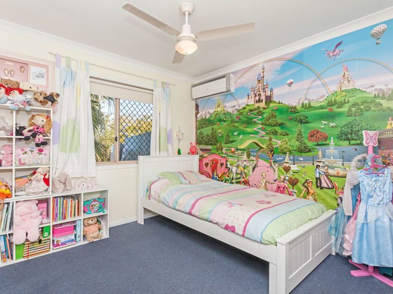 Photo - 1 Barker Street, Boronia Heights QLD 4124 - Image 8