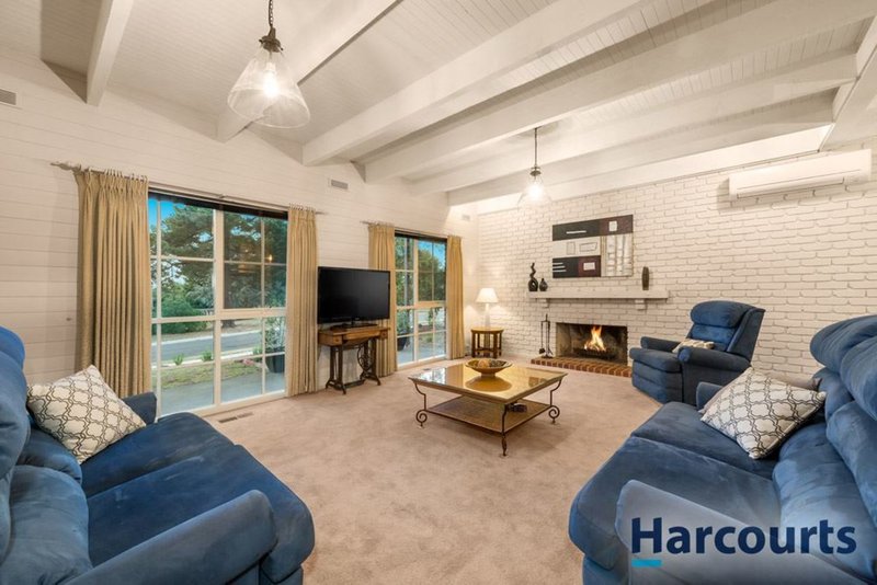 Photo - 1 Barrington Court, Wantirna VIC 3152 - Image 3