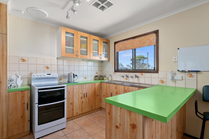 Photo - 1 Barton Road, Tiddy Widdy Beach SA 5571 - Image 3