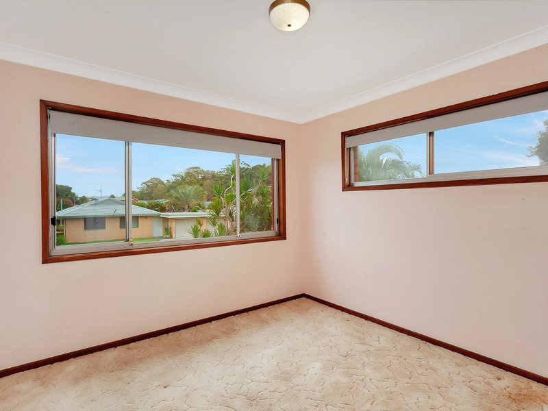 Photo - 1 Barwon Street, Burleigh Waters QLD 4220 - Image 9