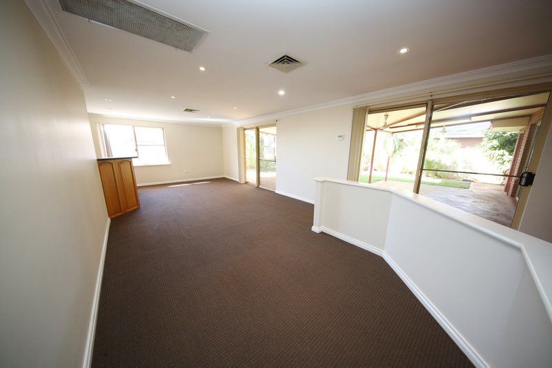 Photo - 1 Baseden Way, Nickol WA 6714 - Image 11