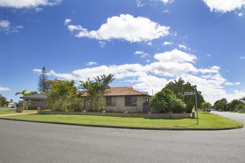 Photo - 1 Bass Place, Paradise Point QLD 4216 - Image 10