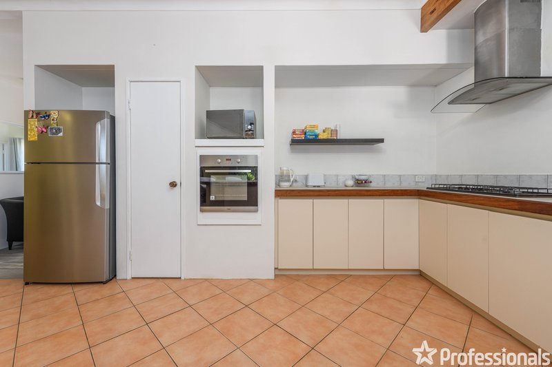 Photo - 1 Basslet Place, Warnbro WA 6169 - Image 10