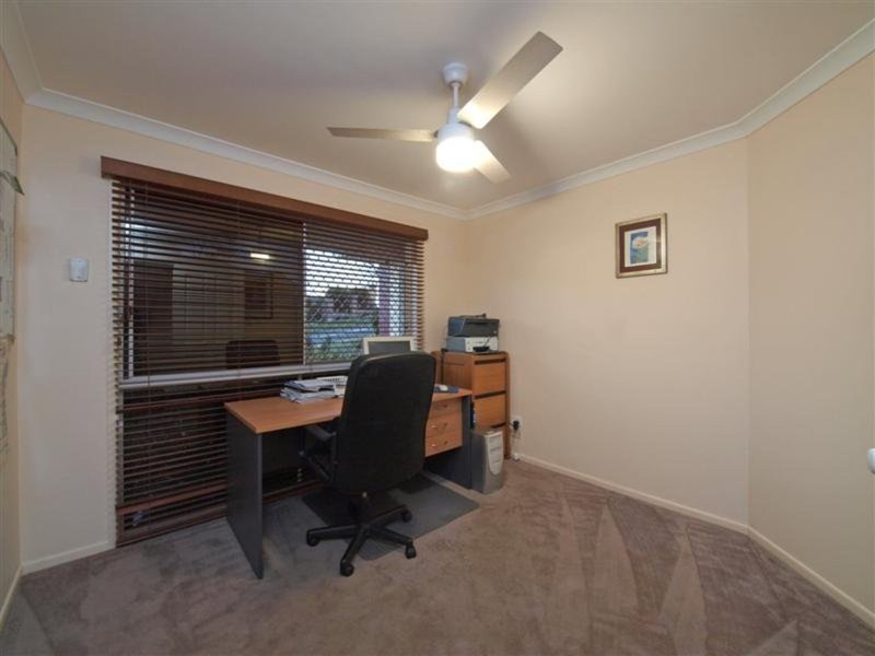 Photo - 1 Bauple Street, Albany Creek QLD 4035 - Image 11