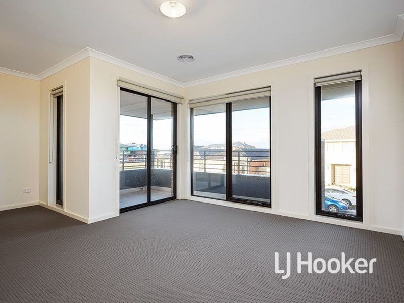 Photo - 1 Bay Way, Point Cook VIC 3030 - Image 6