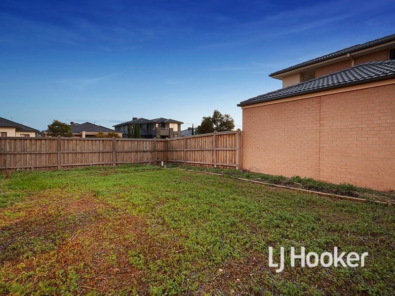 Photo - 1 Bay Way, Point Cook VIC 3030 - Image 10