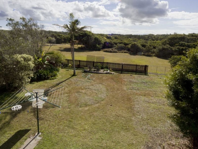 Photo - 1 Beach Street, Wallabi Point NSW 2430 - Image 2