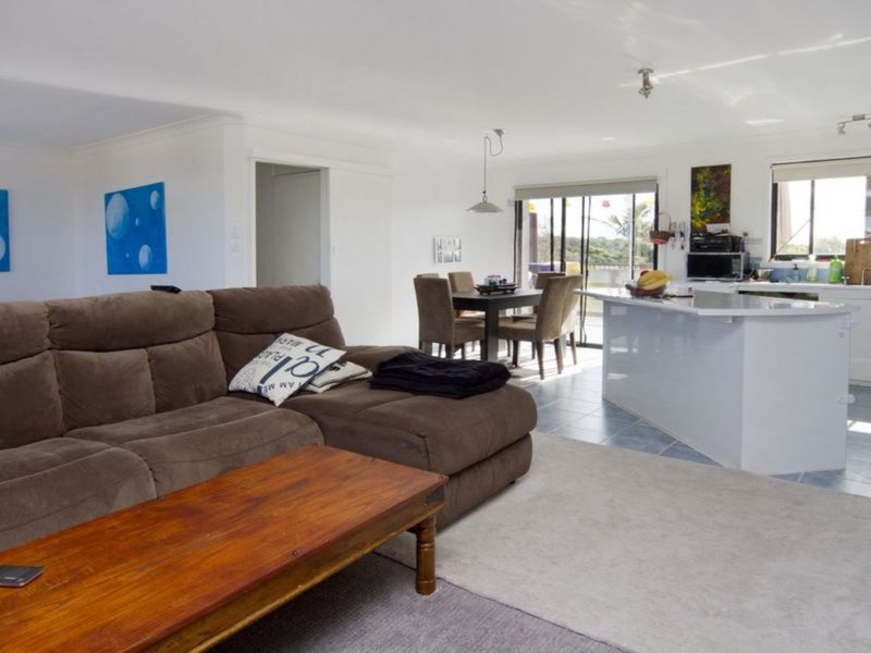 Photo - 1 Beach Street, Wallabi Point NSW 2430 - Image 3