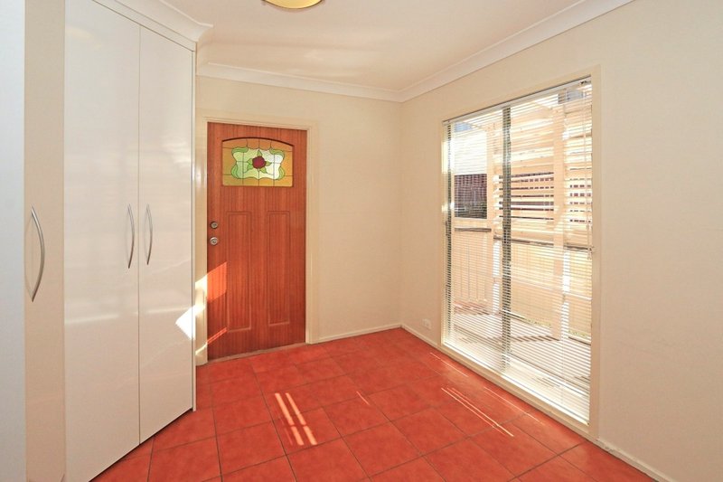 Photo - 1 Beaconsfield Terrace, The Range QLD 4700 - Image 4