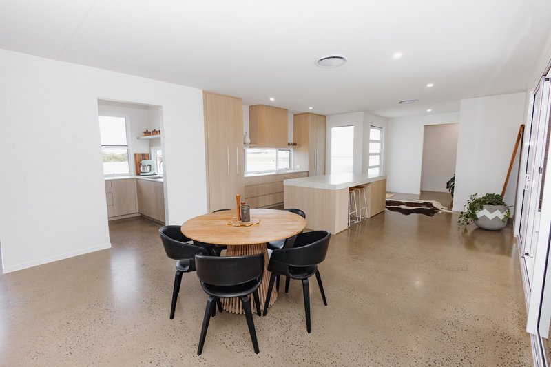 Photo - 1 Bedarra Boulevard, Innes Park QLD 4670 - Image 6