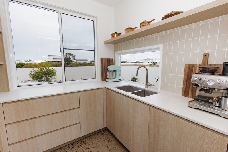 Photo - 1 Bedarra Boulevard, Innes Park QLD 4670 - Image 10