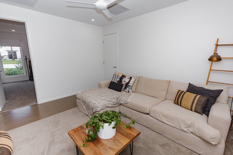 Photo - 1 Bedarra Boulevard, Innes Park QLD 4670 - Image 16