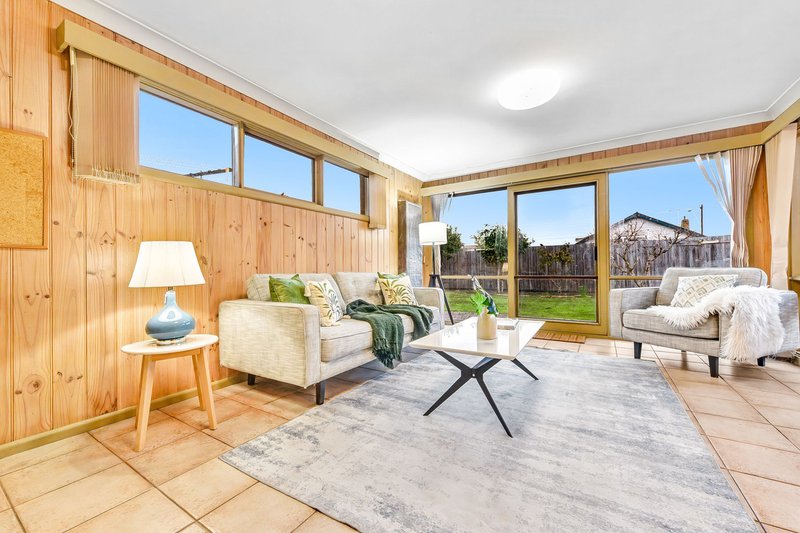 Photo - 1 Bell View Court, Springvale South VIC 3172 - Image 5