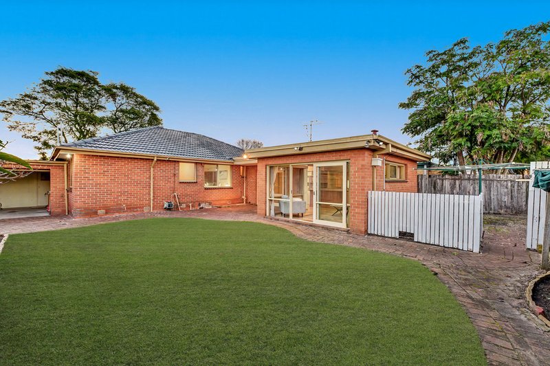 Photo - 1 Bell View Court, Springvale South VIC 3172 - Image 10