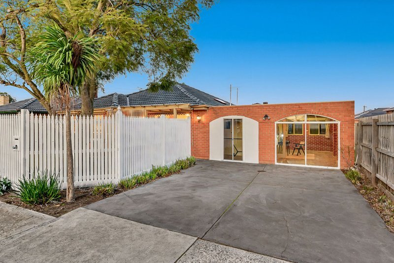 Photo - 1 Bell View Court, Springvale South VIC 3172 - Image 11