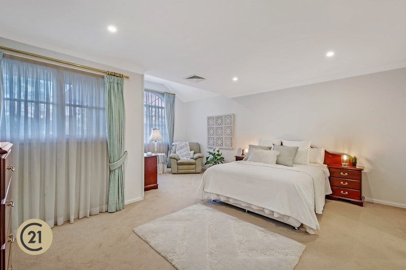 Photo - 1 Bellbird Drive, West Pennant Hills NSW 2125 - Image 8