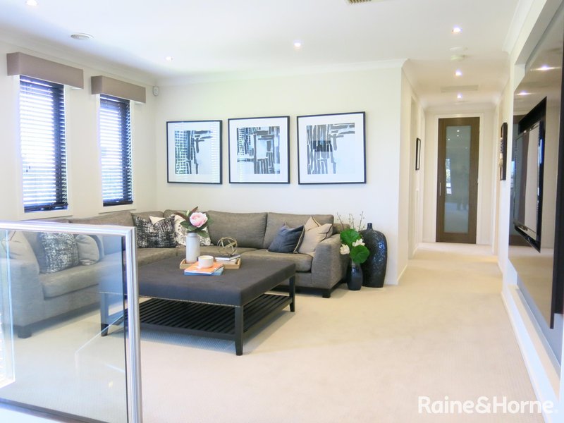 Photo - 1 Belmont Court, Taylors Hill VIC 3037 - Image 13