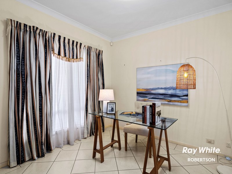 Photo - 1 Ben Lomond Street, Aspley QLD 4034 - Image 8