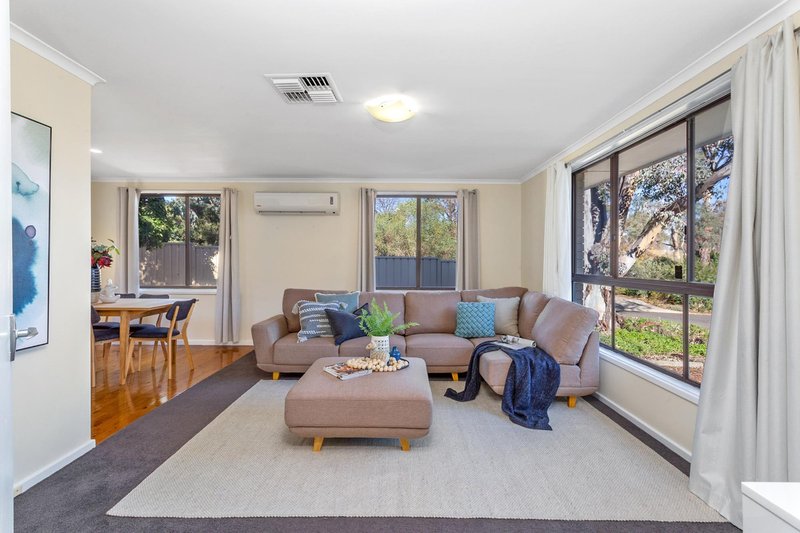 Photo - 1 Berghofer Court, Charnwood ACT 2615 - Image 3