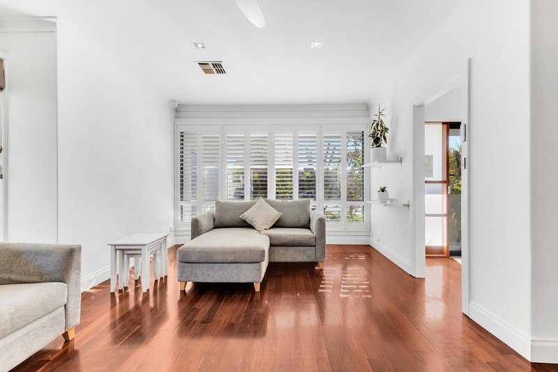 Photo - 1 Bermuda Avenue, West Lakes Shore SA 5020 - Image 2