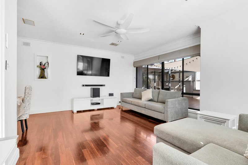 Photo - 1 Bermuda Avenue, West Lakes Shore SA 5020 - Image 13