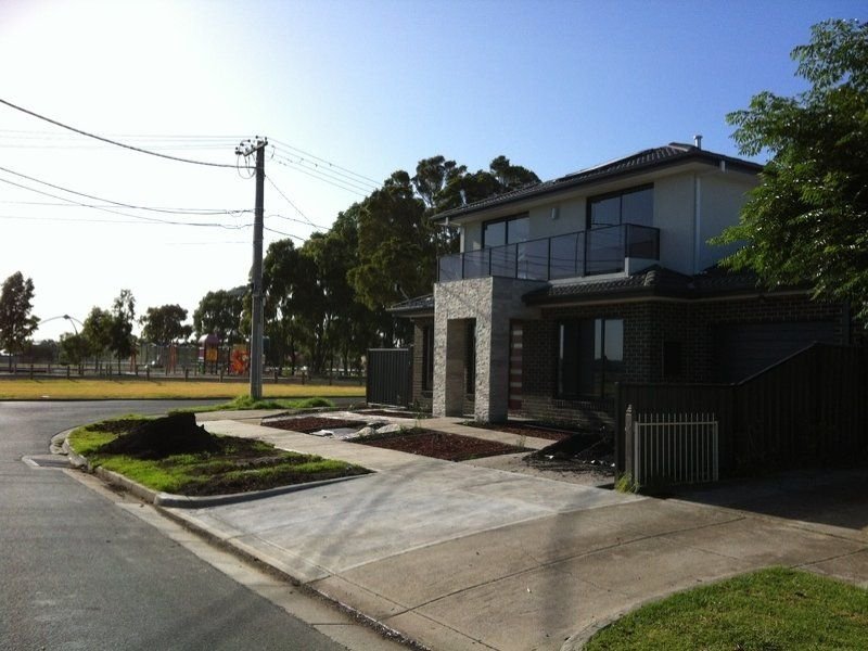 Photo - 1 Bernard Street, Maidstone VIC 3012 - Image 3