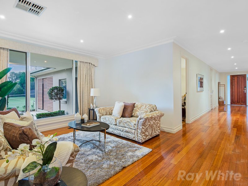 Photo - 1 Bernarra Court, Donvale VIC 3111 - Image 11