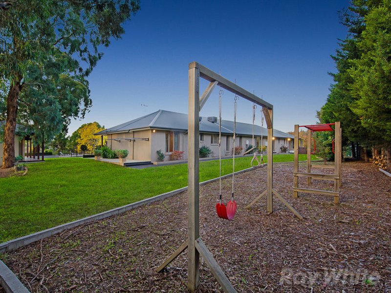 Photo - 1 Bernarra Court, Donvale VIC 3111 - Image 26