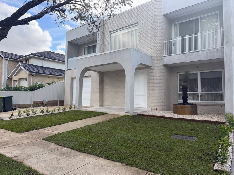 Photo - 1 Bettina Court, Greenacre NSW 2190 - Image 1