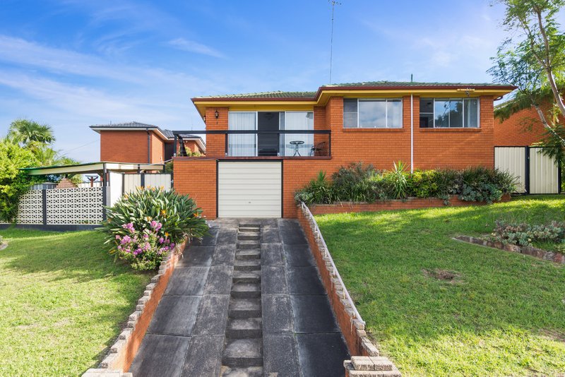 1 Beverley Avenue, Unanderra NSW 2526