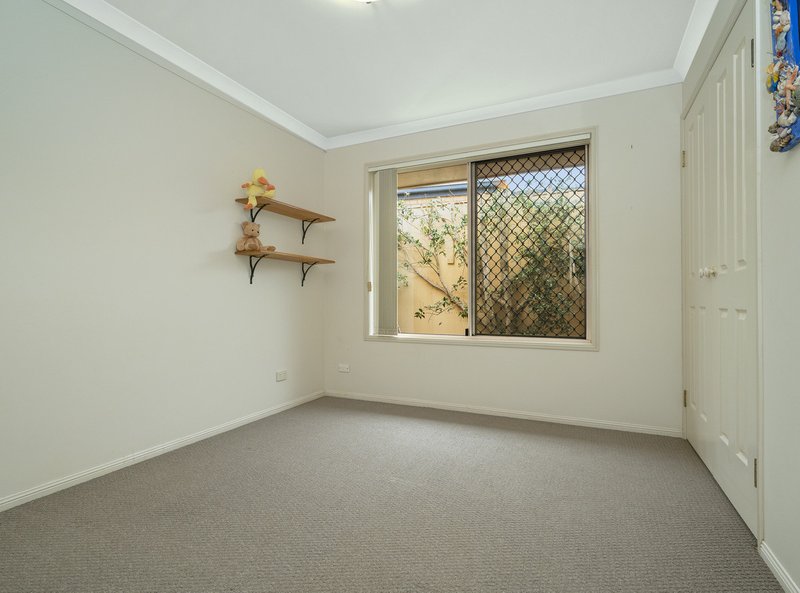 Photo - 1 Beverley Close, Middle Ridge QLD 4350 - Image 15