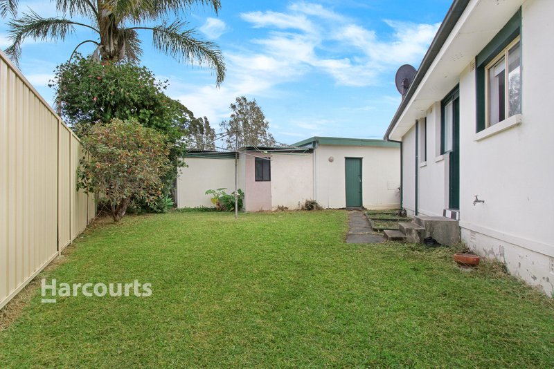 Photo - 1 Bingara Avenue, Dapto NSW 2530 - Image 7