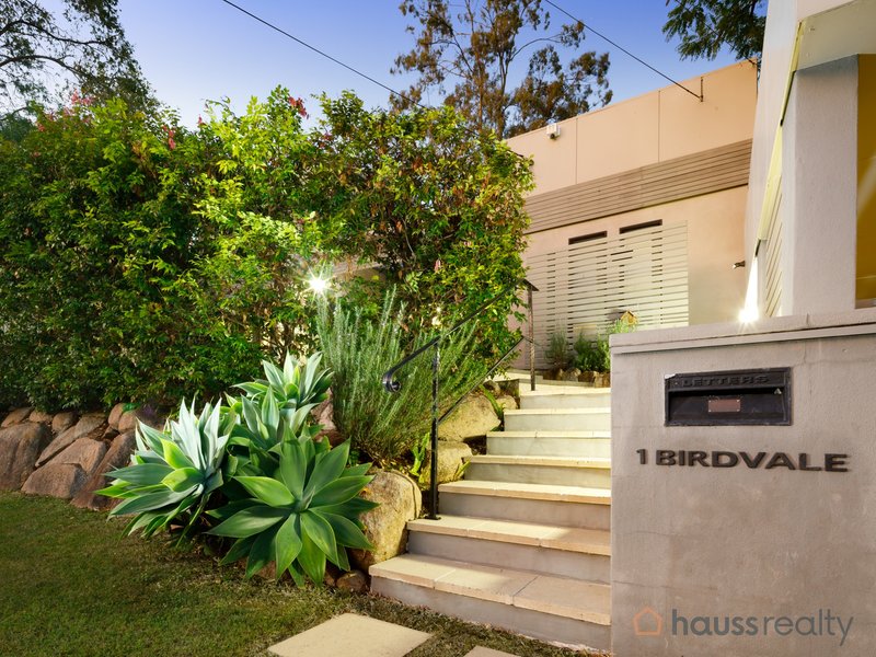 Photo - 1 Birdvale Street, Taringa QLD 4068 - Image 2