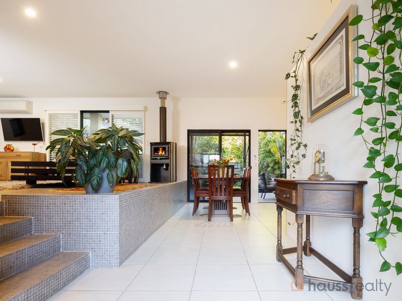 Photo - 1 Birdvale Street, Taringa QLD 4068 - Image 5