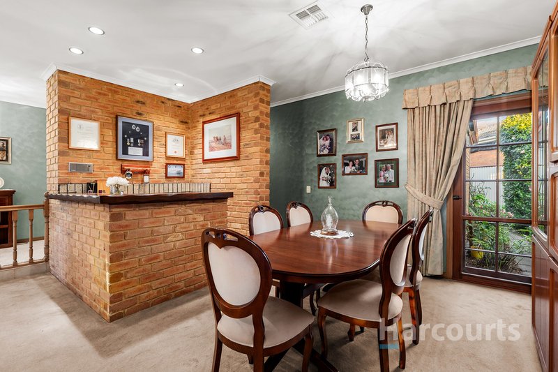 Photo - 1 Birkdale Close, Wantirna VIC 3152 - Image 5