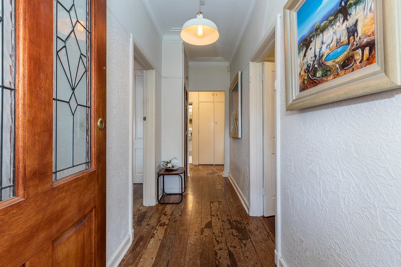 Photo - 1 Birrell Street, Mount Hawthorn WA 6016 - Image 3