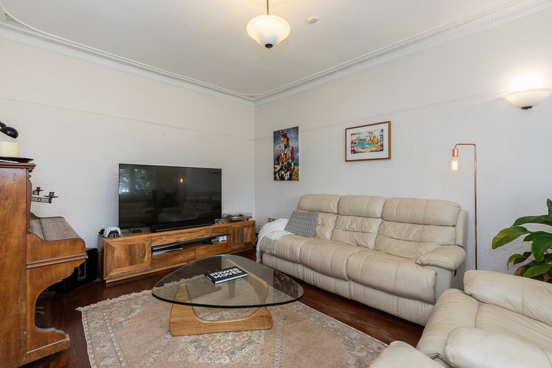 Photo - 1 Birrell Street, Mount Hawthorn WA 6016 - Image 8