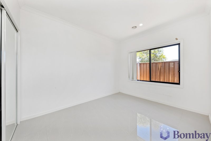 Photo - 1 Bisham Street, Mickleham VIC 3064 - Image 9