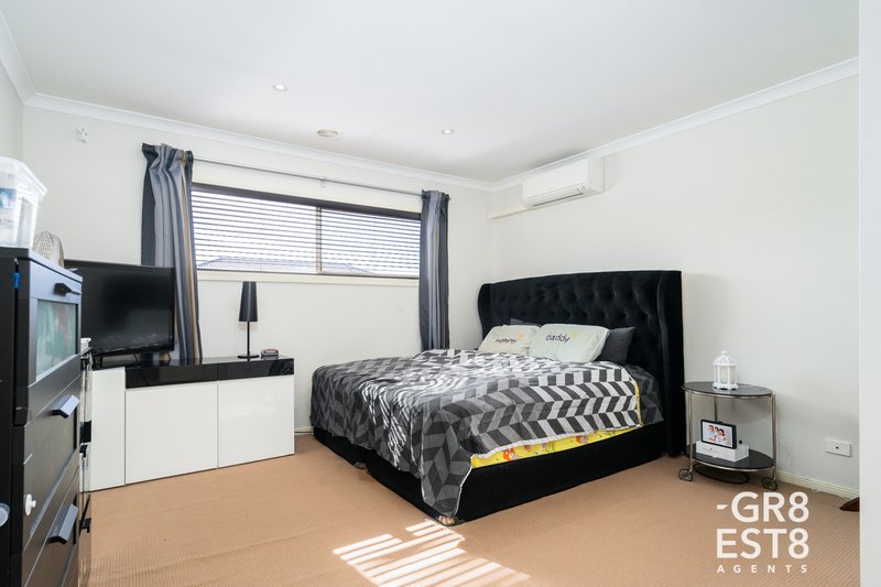 Photo - 1 Bitalli Place, Sandhurst VIC 3977 - Image 10