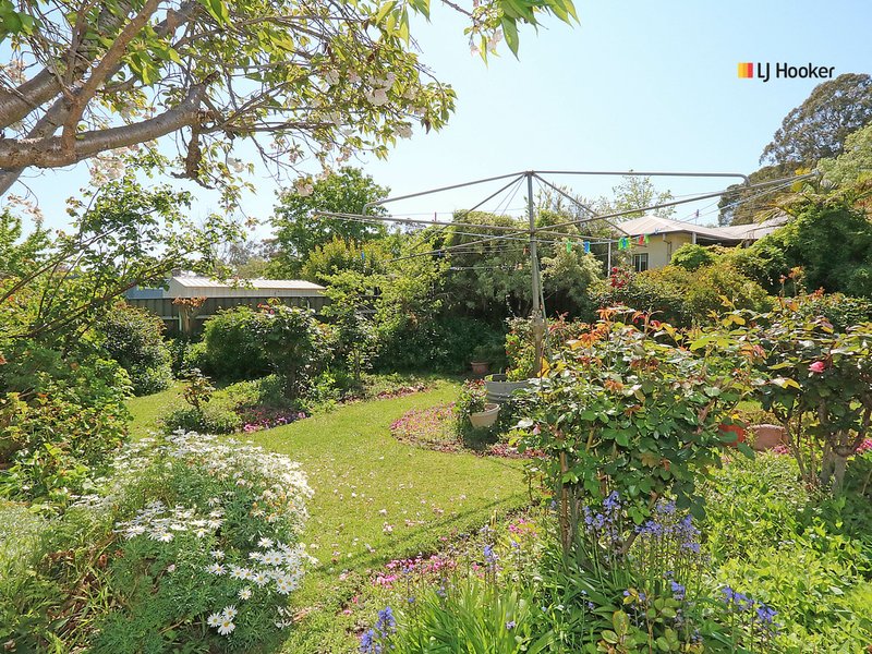 Photo - 1 Blamey Street, Turvey Park NSW 2650 - Image 8