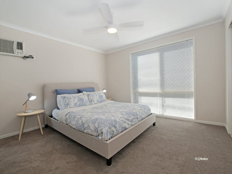 Photo - 1 Blowering Court, Petrie QLD 4502 - Image 9