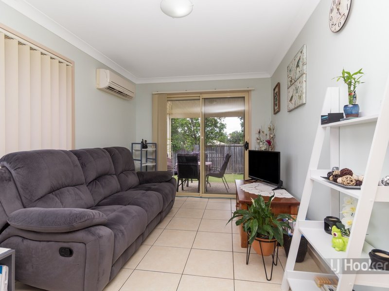 Photo - 1 Blueberry Ash Court, Boronia Heights QLD 4124 - Image 4