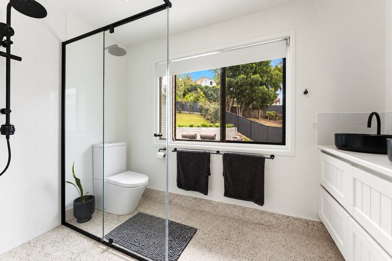 Photo - 1 Bluff Court, Beenleigh QLD 4207 - Image 8