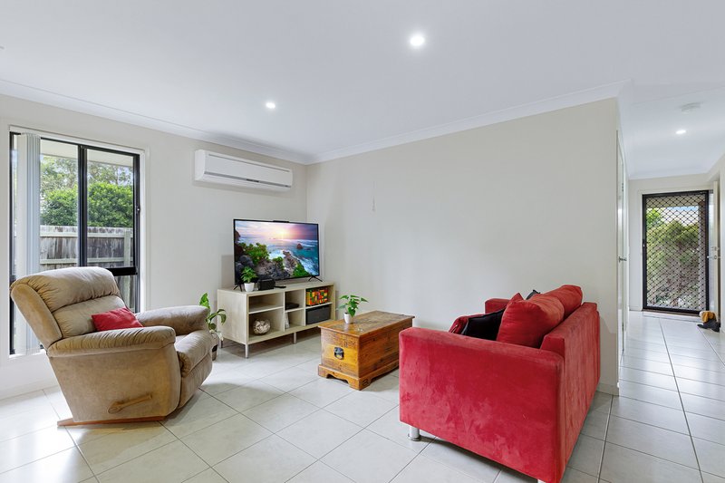 Photo - 1 Bond Place, Bray Park QLD 4500 - Image 3