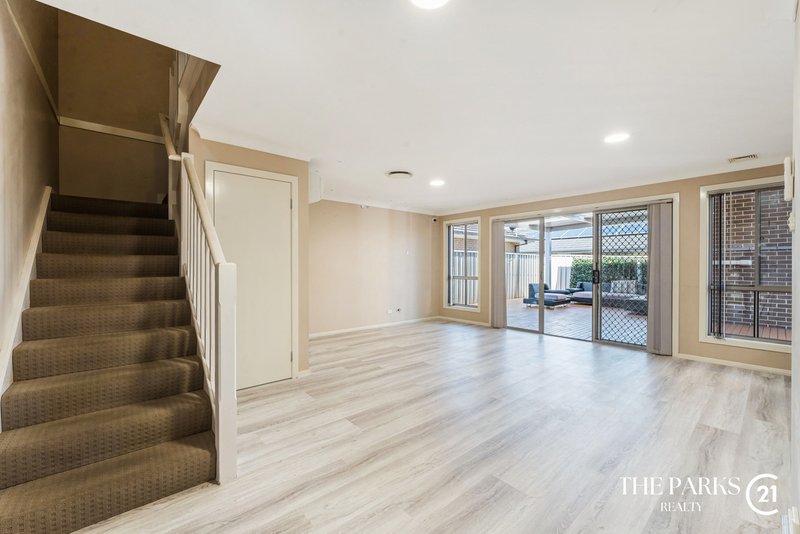 Photo - 1 Bonython Avenue, Middleton Grange NSW 2171 - Image 5