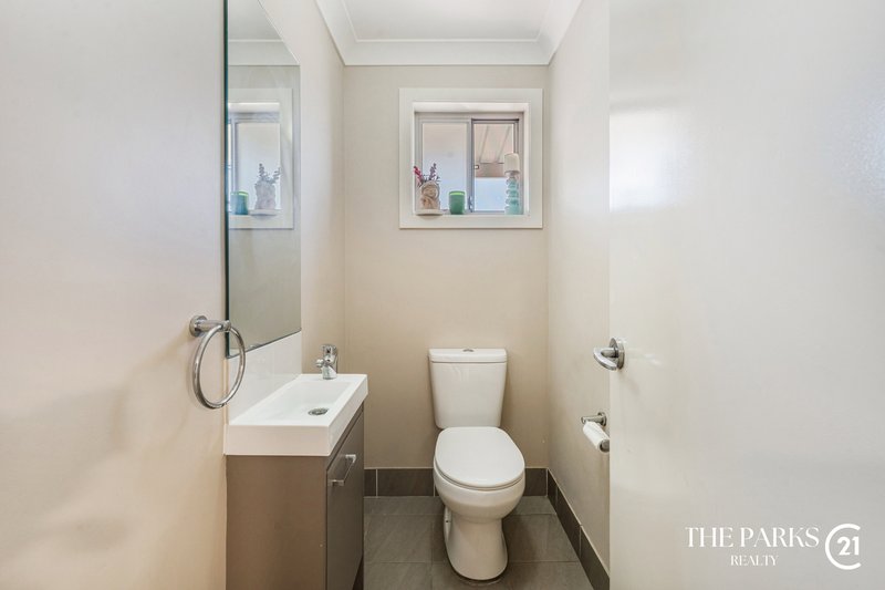 Photo - 1 Bonython Avenue, Middleton Grange NSW 2171 - Image 11